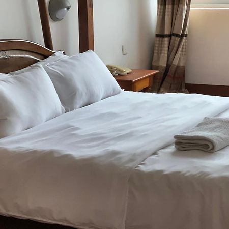 Entebbe Flights Motel Экстерьер фото