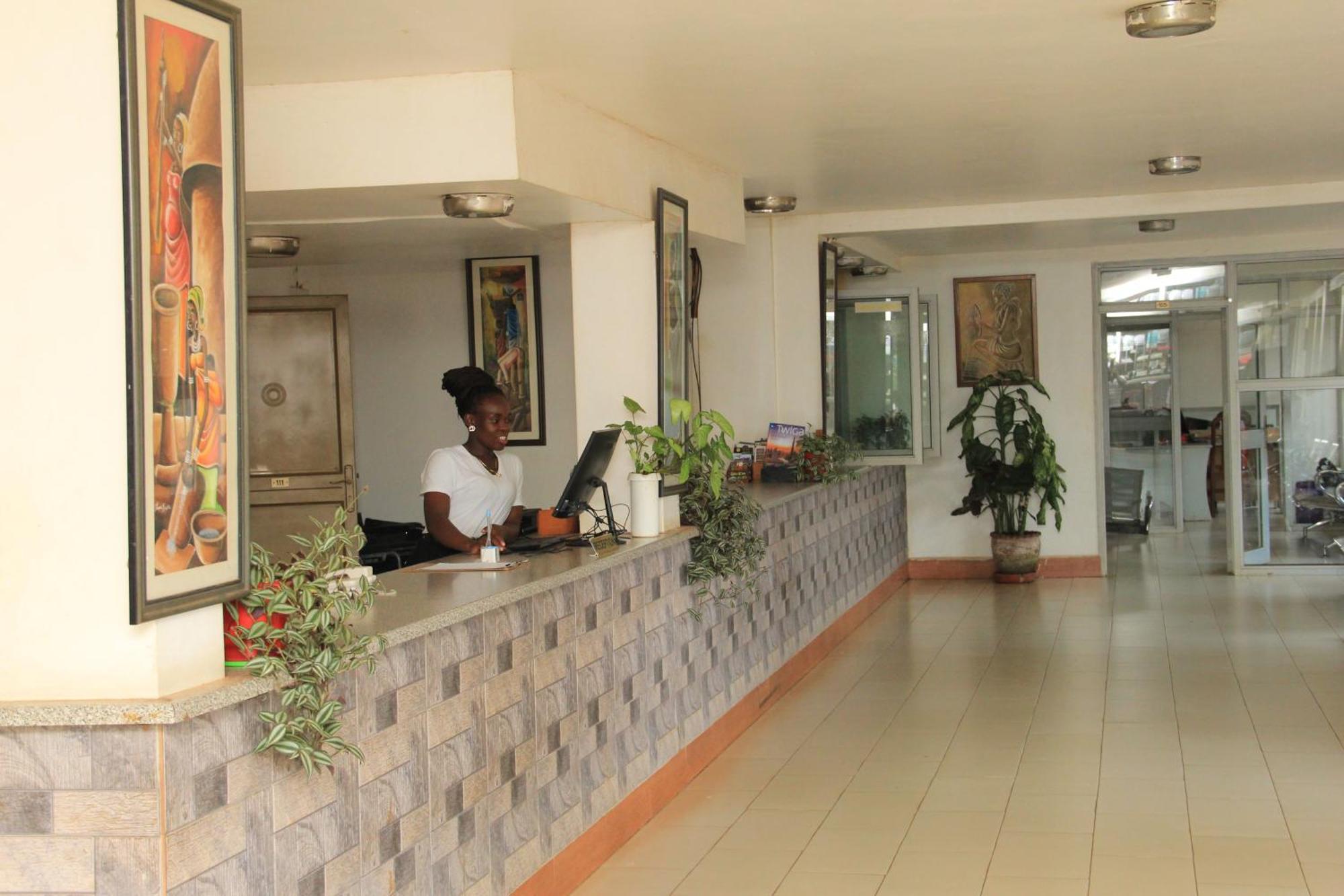 Entebbe Flights Motel Экстерьер фото