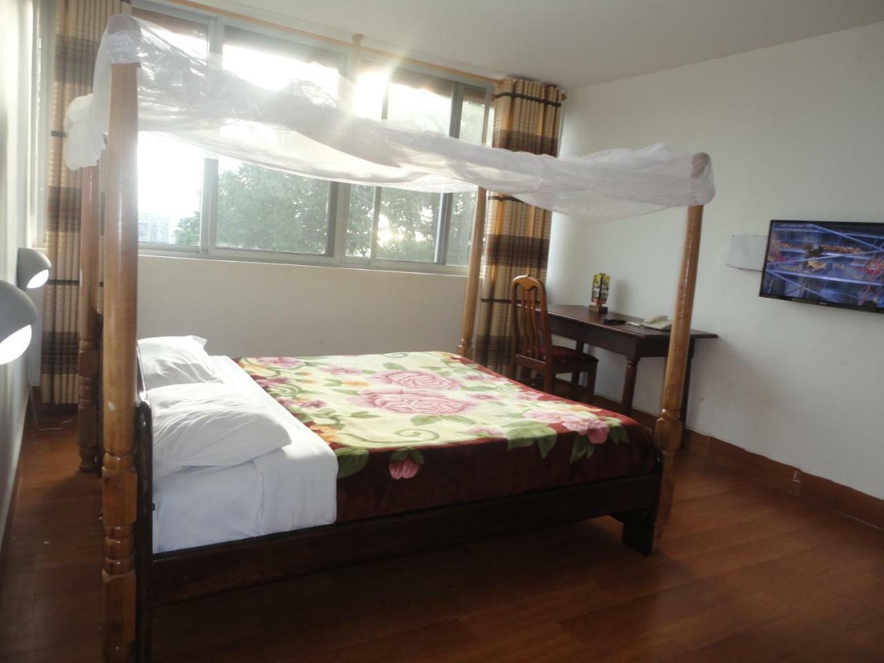 Entebbe Flights Motel Экстерьер фото