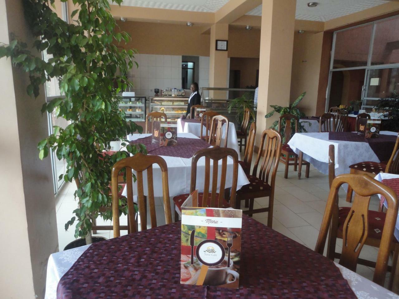 Entebbe Flights Motel Экстерьер фото