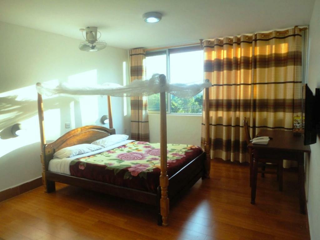Entebbe Flights Motel Экстерьер фото