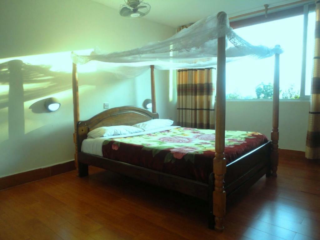 Entebbe Flights Motel Экстерьер фото