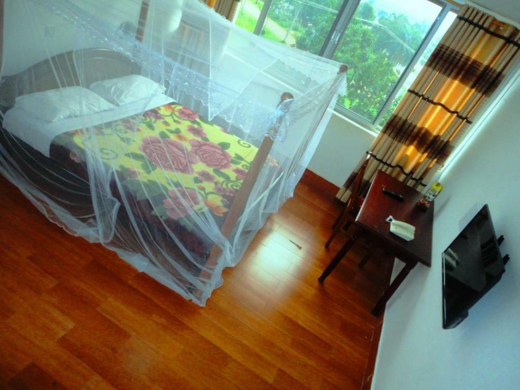 Entebbe Flights Motel Экстерьер фото