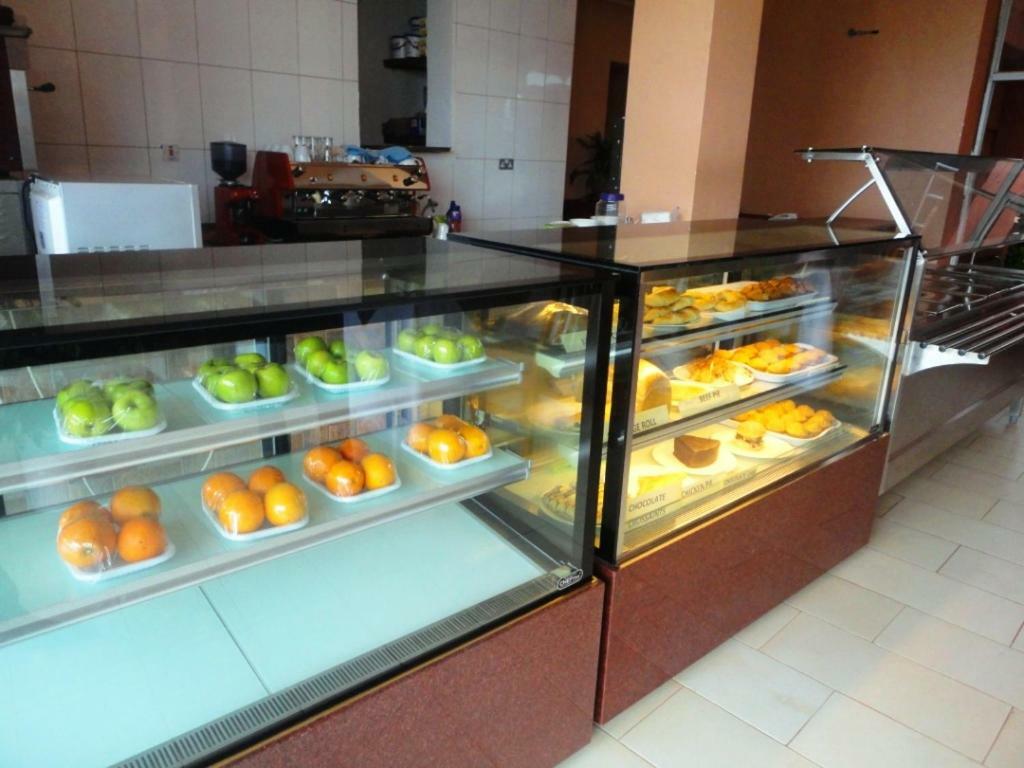 Entebbe Flights Motel Экстерьер фото